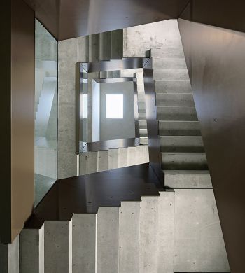 Theodor-Heuss-Schule Wetzlar Elektrotechnische Planung und Beleuchtung Treppenhaus